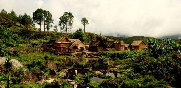Village Zafimaniry © MahayExpedition