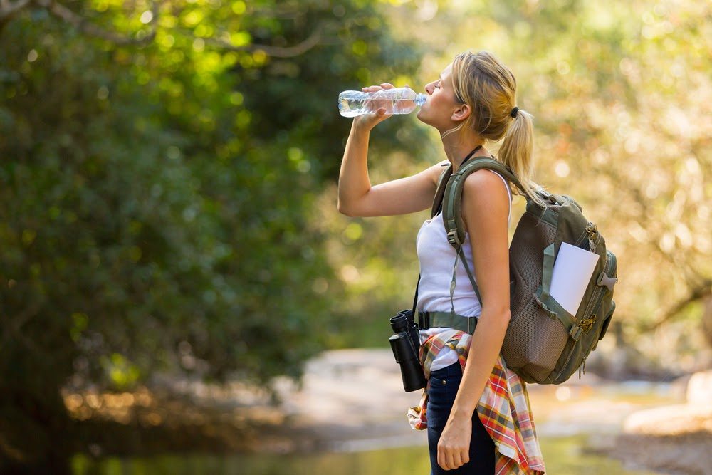 protecting yourself from heat and sun while hiking